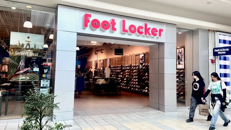 Dick's Sporting Goods Stands by Foot Locker: Long-Term Confidence Amid Losses and Pessimistic Outlook