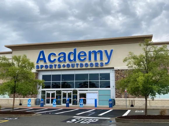 Academy Sports and Outdoors 携手 Instacart 推出当日达服务