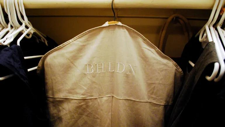 Why is the retail industry keen on 'removing vowels' in brand naming?