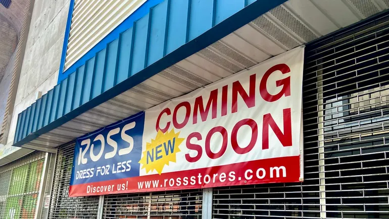 The New Landscape of Off-Price Retail: Ross Surpasses TJX with Strong Comparable Store Sales
