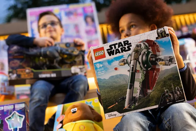 Toy retail says goodbye to 'blockbuster dependence': transformation from cinemas to a full ecosystem