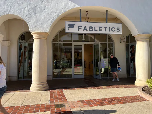 Fabletics 计划将国际零售版图扩大两倍